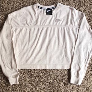 Women’s Nike shirt